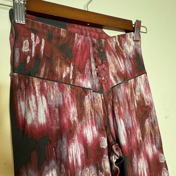 Offline by Aerie Real Me High Waisted Lace-Up Leggings Medium Cabin Fever NWT - Picture 3 of 7